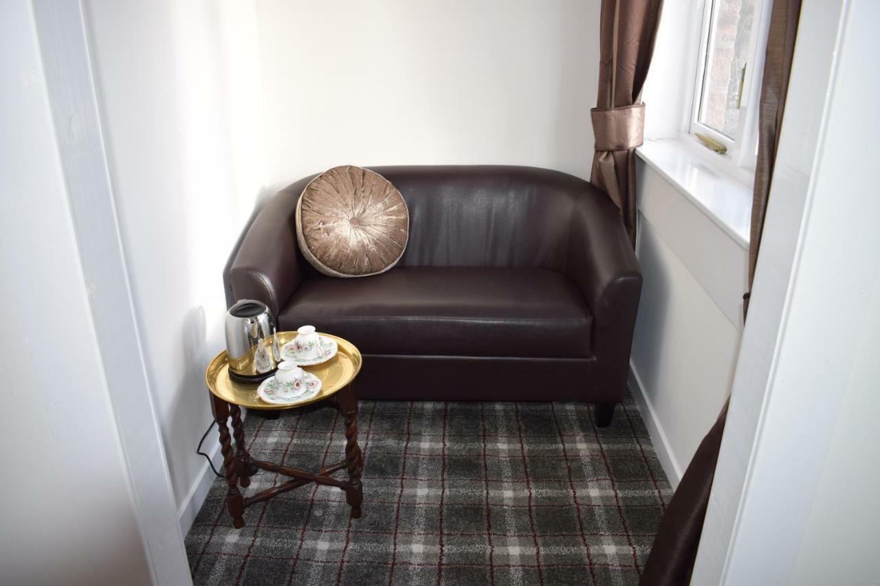 Bed and Breakfast The Highlandman Station Crieff Esterno foto