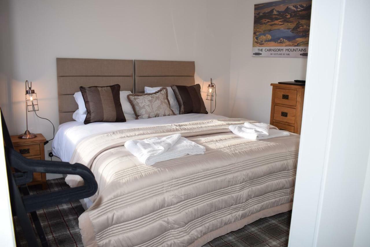 Bed and Breakfast The Highlandman Station Crieff Esterno foto